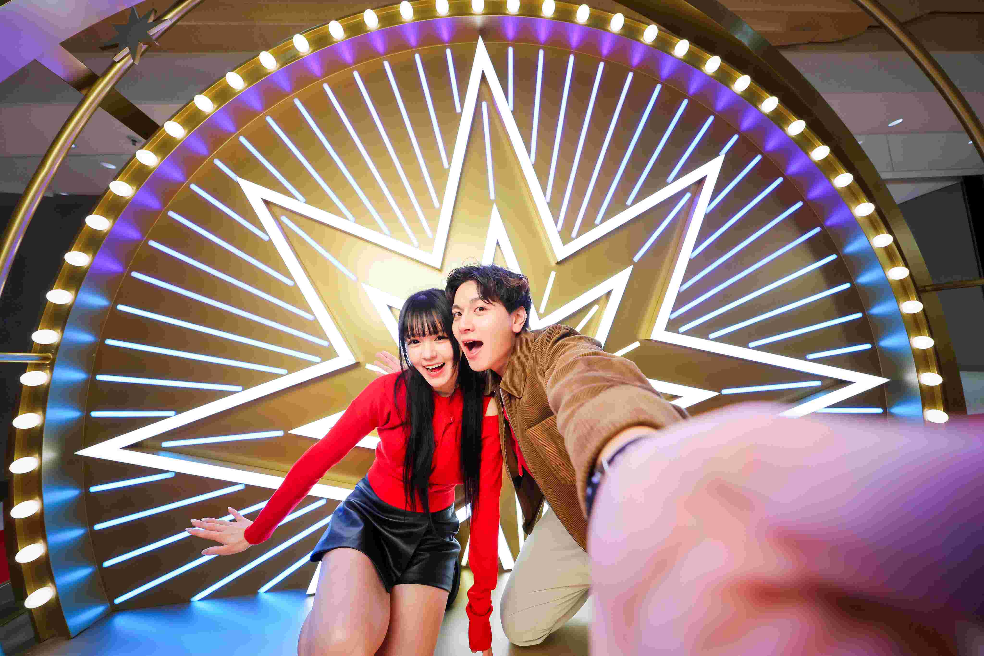 巨型水晶球裝置