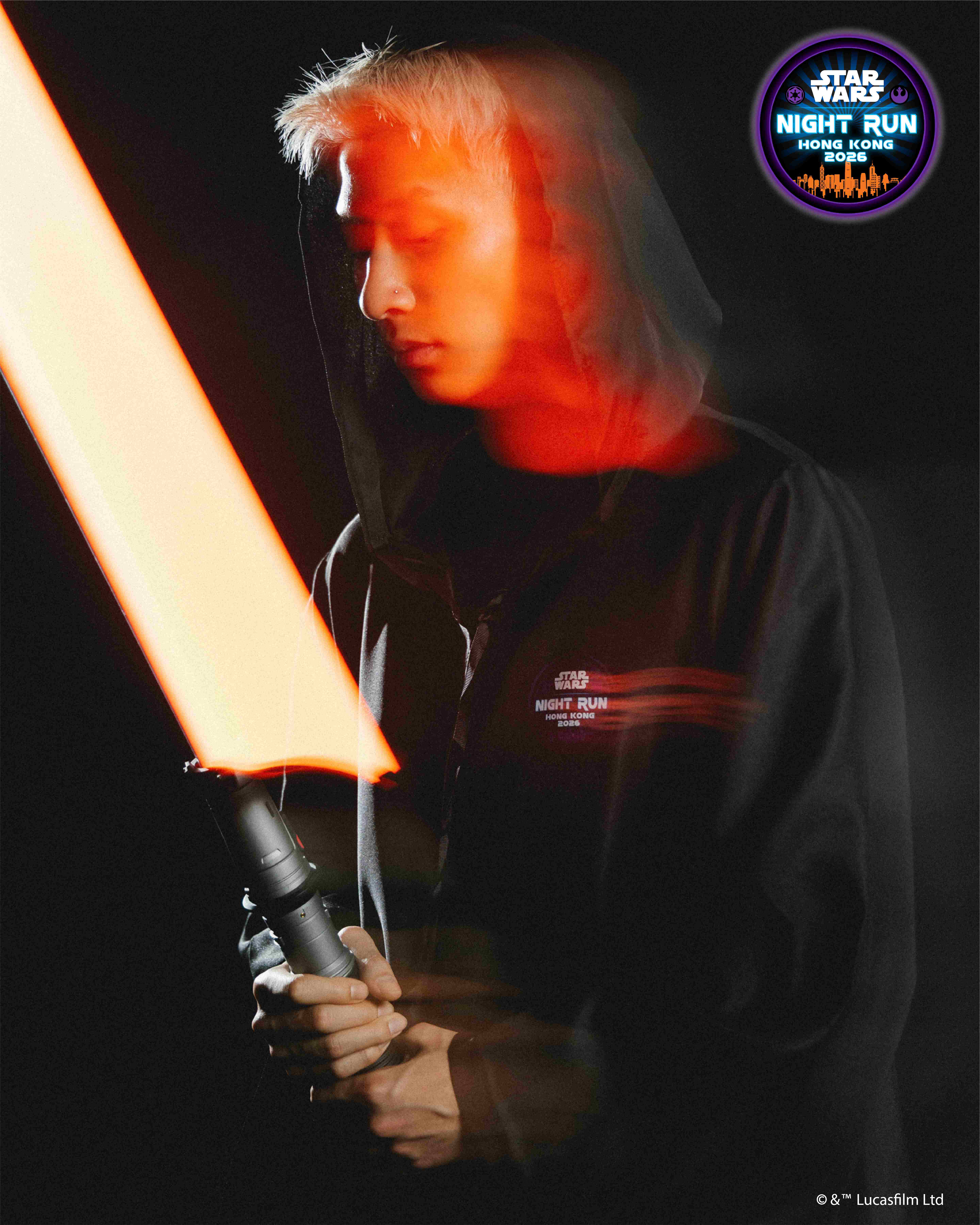 斗篷.jpg 穿上黑色斗篷盡顯型格